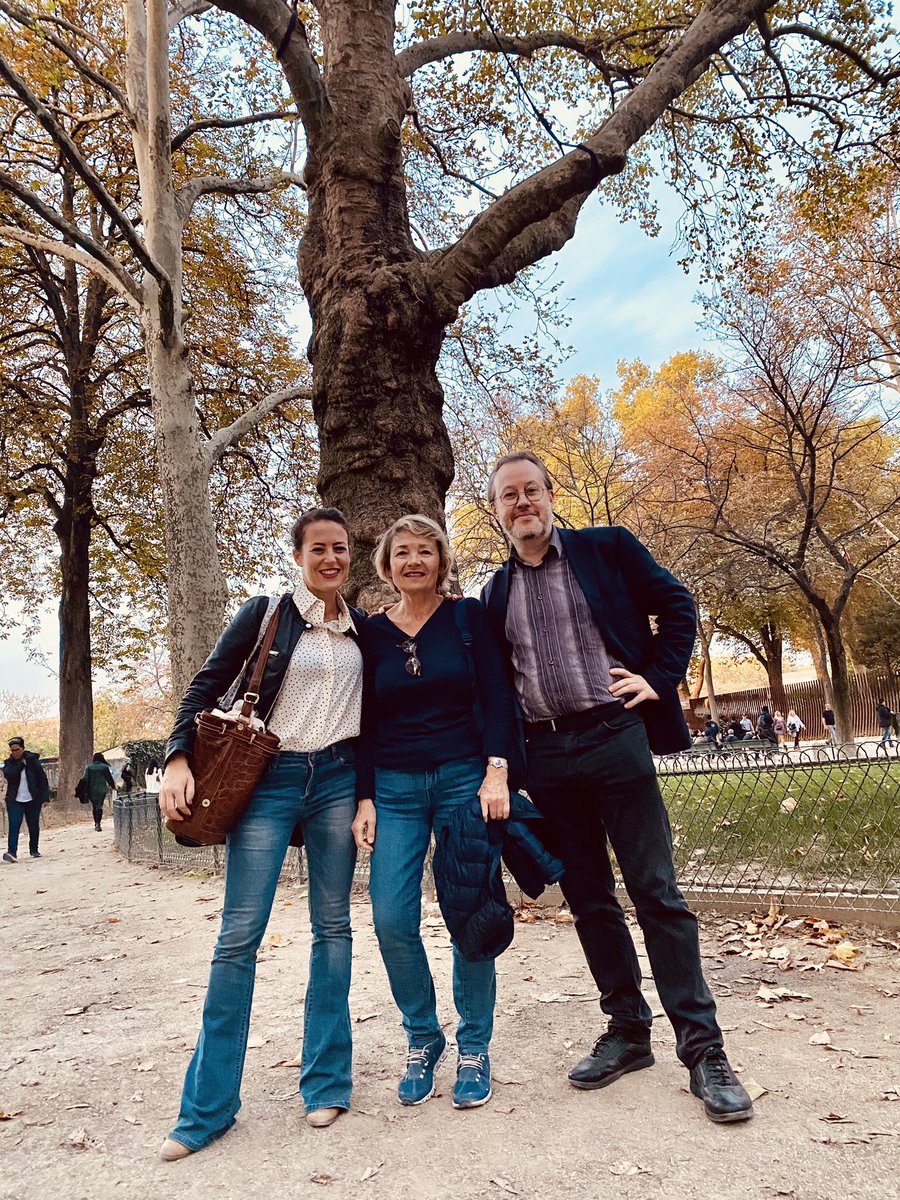 🌳 Merci à notre amie <a href="/EvaVittCam/">EvaVittoriaCammerino</a> élue de #Rome qui mentionne dans ses #voeux2023 notre rencontre au pied de la #TourEiffel comme un des moments les plus importants de l’année 2022 ! #Rome #Paris même combat pour sauver les #arbres ! #RéchauffementClimatique #AuxArbresCitoyens