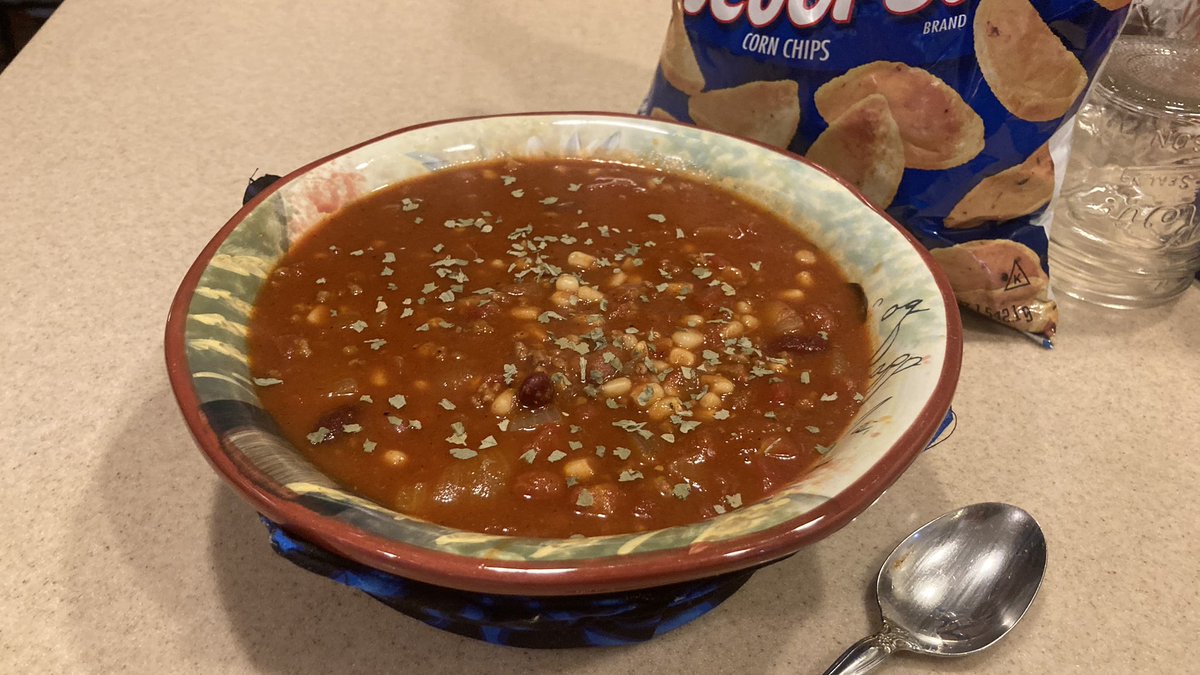 TomCat64804's tweet photo. Lunch is served ๐๐ธ
Taco soup #ChefKitty https://t.co/zGnLbH2Qys