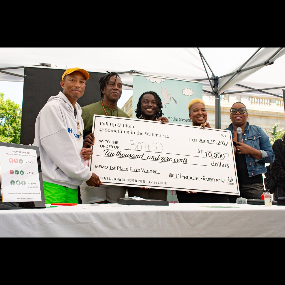 blackambitionpz's tweet photo. Happy New Year from Black Ambition! We are so excited to bring in the new year with our network! 

Stay tuned for announcements on the 2023 Black Ambition Prize!

Subscribe to our newsletter: https://t.co/iZzCVqW1a8

#blackambition #newyear #newgoals #foundergoals https://t.co/wZweWl32NP