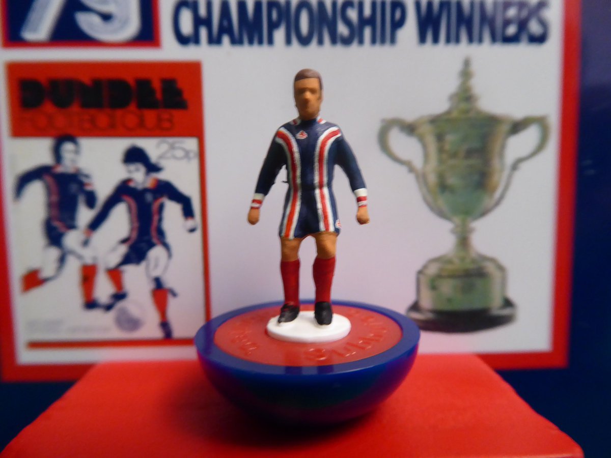 helcol123subbu1's tweet photo. Back available for 2023, Dundee FC subbuteo artwork frame. Featuring the retro 70s tramline kit. DM @helcol123subbu1 to order your Dark Blues frame. @CKTestimonial @thedarkblues @DFCDSA @thedarkblueside @TSESofficial @DensParkChoir @PatLineyDB @NoContextDFC #dundeefc @pieandbov https://t.co/NSRcH50D3W