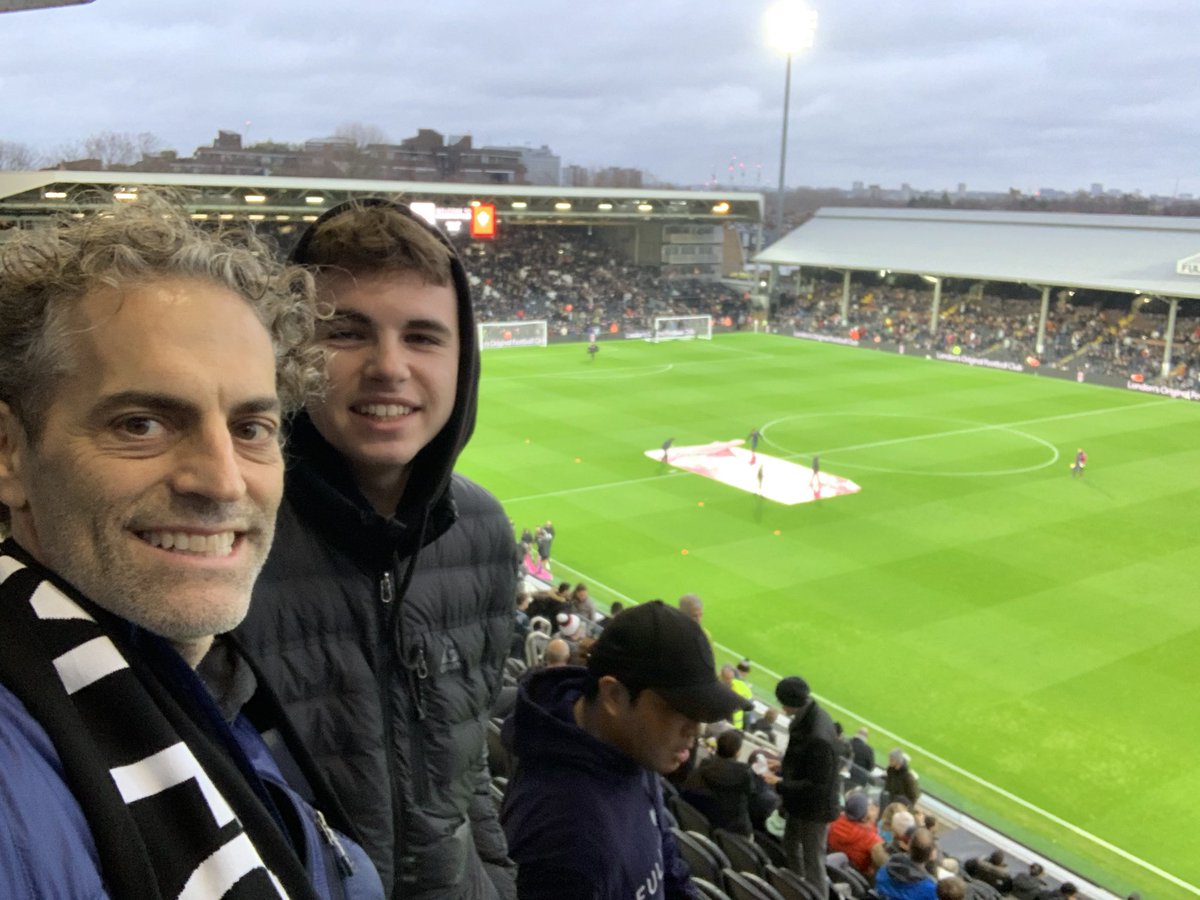 jgersonod's tweet photo. Back in London. This time with Gilli. https://t.co/hpGOe8lYKG