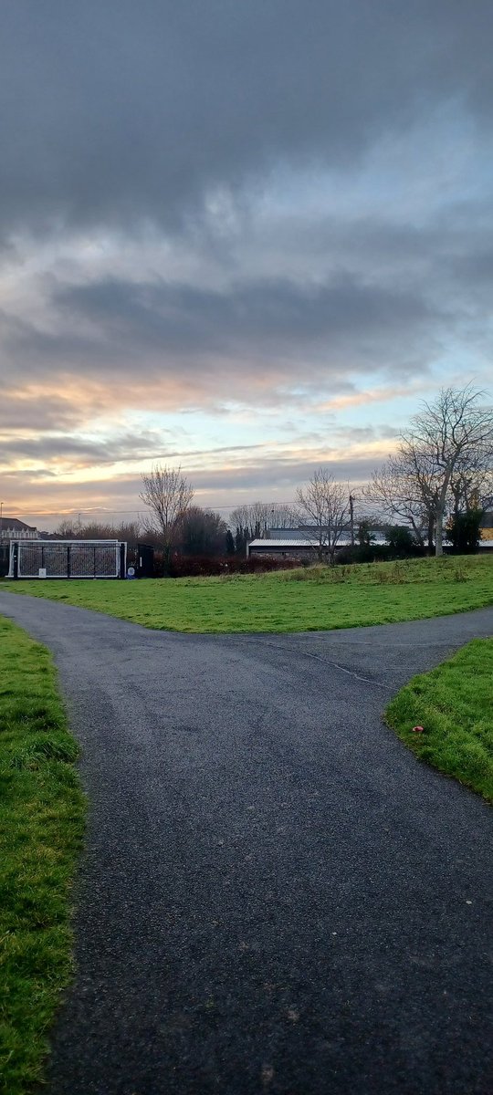 Karen O'Neill tweet media