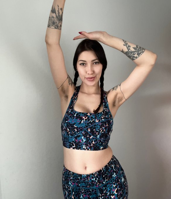 hey 😜 https://t.co/Lu694CrHSn