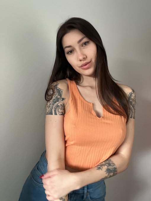 Bit cold in here ... https://t.co/c0j8ylUzKG