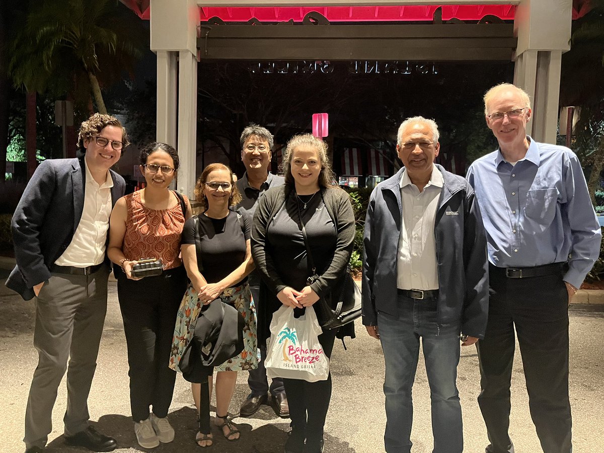 Afaf_Saliba's tweet photo. Happy holidays and happy new year to all #Twitter #ScienceTwitter Filled with #gratitude to my mentor Dr. #KumarSharma and #CenterForPrecisionMedicine and #TL1 #program #colleagues. @UTHealthSA @IIMSCTSA https://t.co/kiy13hee3w
