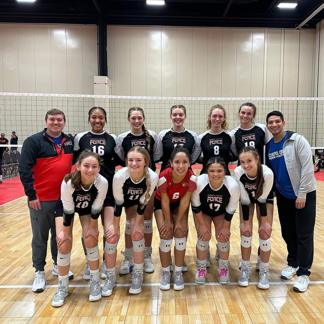 NatalieJo2023's tweet photo. 18 Crossfire finished 3rd Place going 4-1 on the weekend!
🫶❤️🏐����
#Uncommitted #classof2023 #volleyball #middleblocker #outsidehitter #CCFORCE
#8 https://t.co/aephQ2KoGn