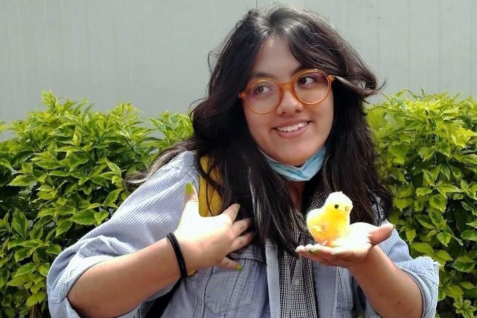 AleEsat's tweet photo. Claudia Sheinbaum (@Claudiashein):

Ella es Yaretzi Adriana Hernández Fragoso, tenía 18 años y estudiaba artes en la UNAM. Tu negligencia criminal no sólo le quitó la vida, también intentaste ocultar su identidad, denunciaron sus amigos. Un día pagarás por tantas vidas truncadas. https://t.co/Pnm6bpd4oD