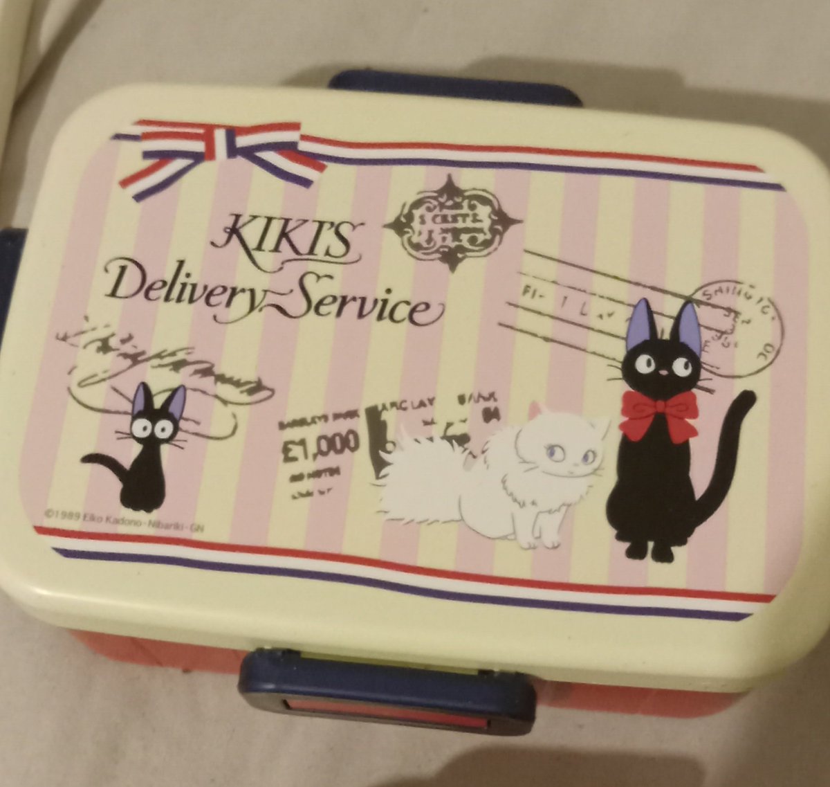 SoftKittensILuv's tweet photo. Anyone know how how to make a Bento box? I've never made one before, but ik that's what these are for. 🍱🍥🪷

#JapaneseBentoBox #YummyFood https://t.co/VN4YodNpZL