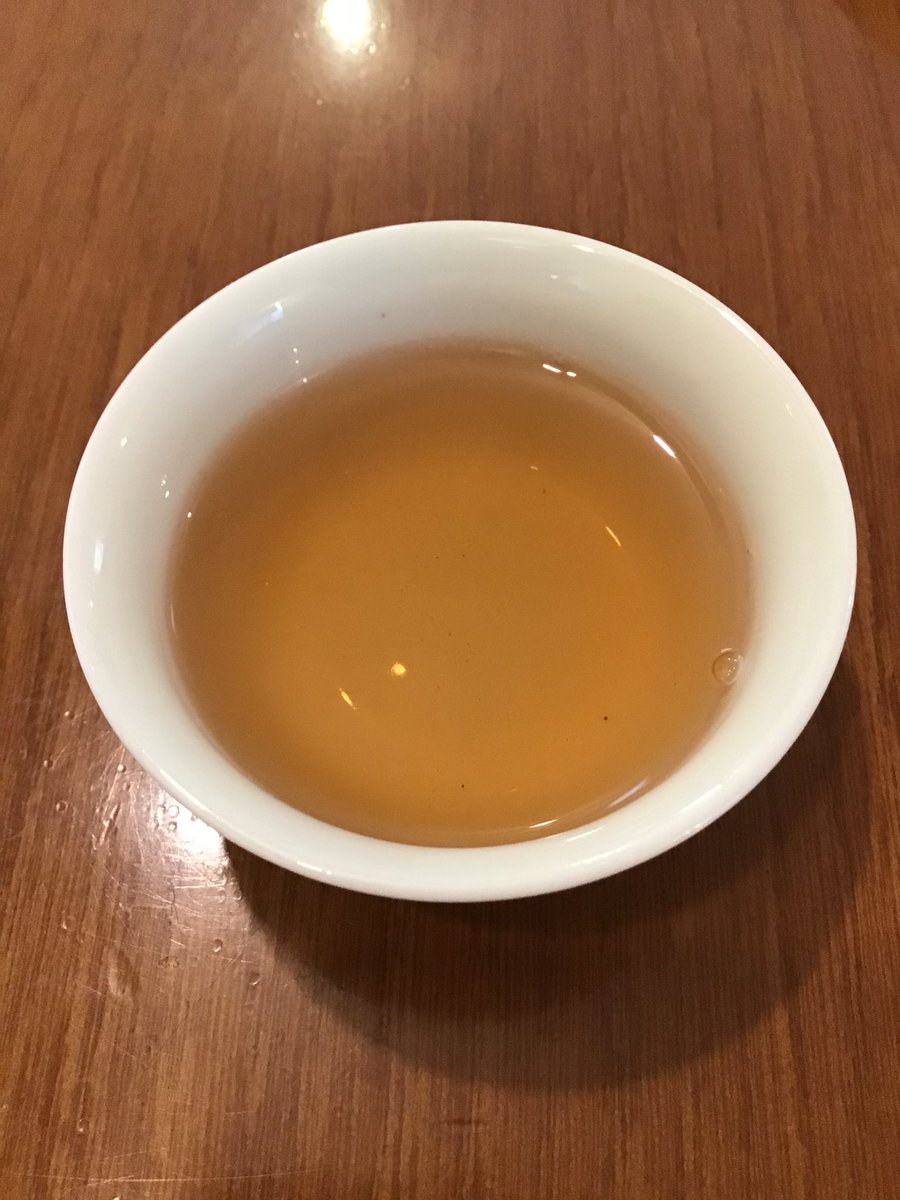 fujisan__3776's tweet photo. 今日のお茶。青蛾茶房さんの武夷岩茶 鉄羅漢です。
水 茶壺130ml 茶 5.0g 時間 0:10
このお茶は、甘みと果実感が口の中いっぱいに広がっていつまでも残ります。マンゴーのような南国のフルーツ感です。
大変美味しいお茶です。
#茶好連 #青蛾茶房 #武夷岩茶 #中国茶 #烏龍茶 #tea #rocktea #吉祥寺 https://t.co/cXd0PZJ596