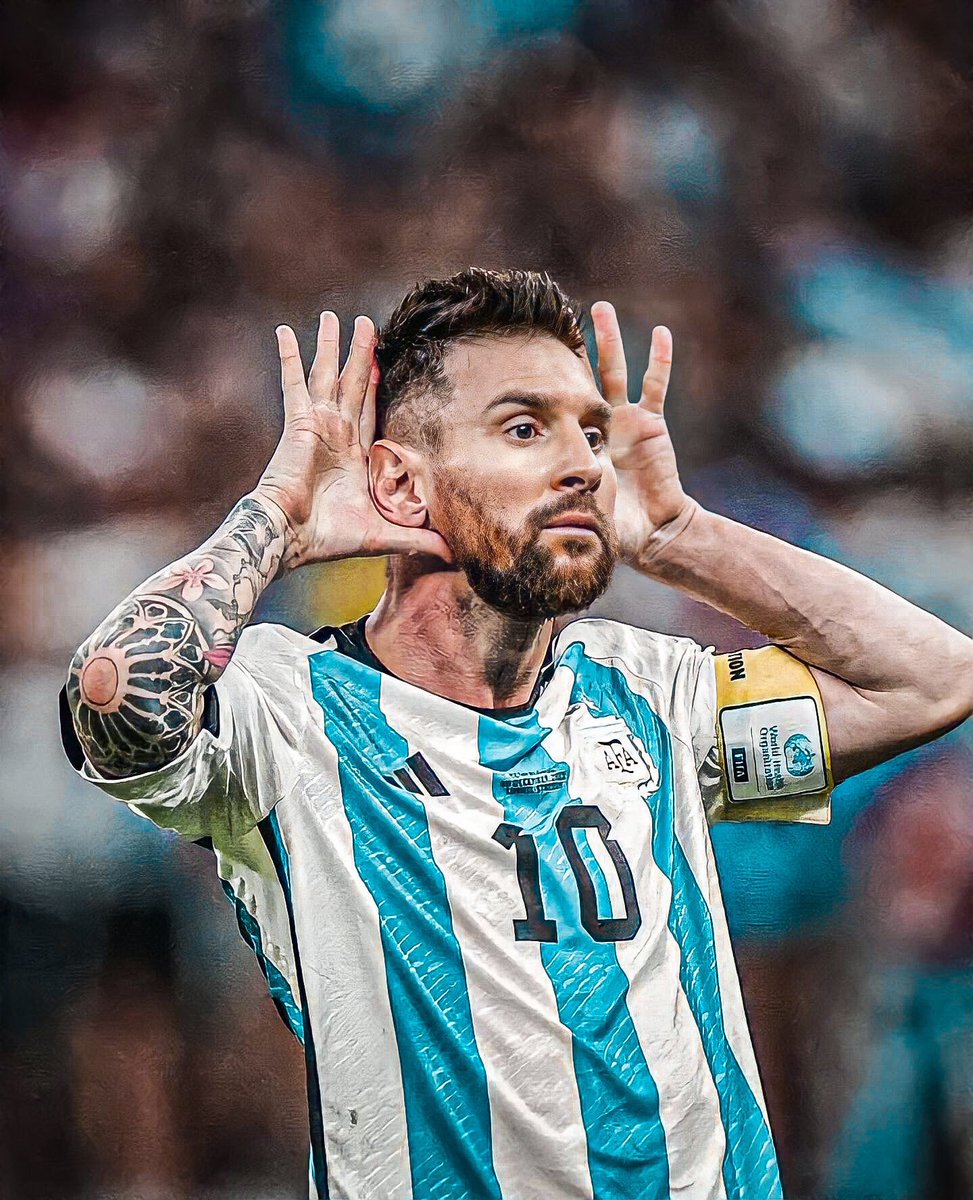 UN MES.