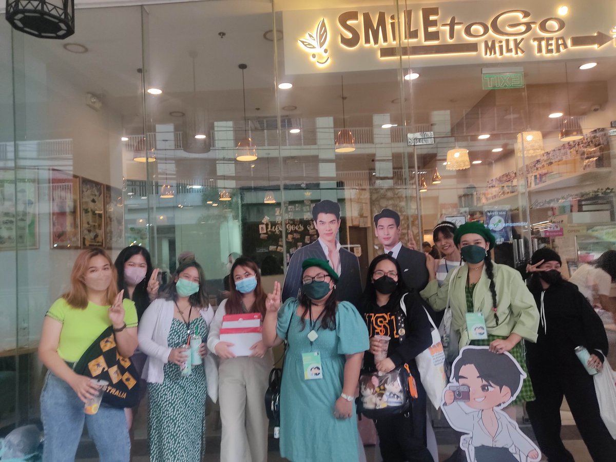 bunnyzhanxian's tweet photo. Forda bagsak ang ferzon kaya ngayon lang ako magphotodump. Thank you for this event mga marecakes until next event #HaveAsMileyDay @MileApoFamPh524 https://t.co/udFWhYsHYx