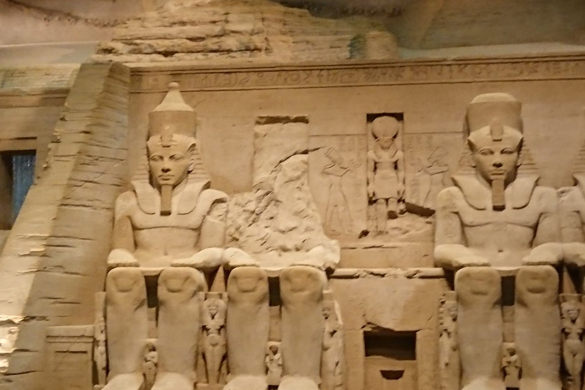 secureenergy2's tweet photo. ¡¿Estoy en Egypt!?
#sandmuseum #Egypt https://t.co/7AyhJqSMWX