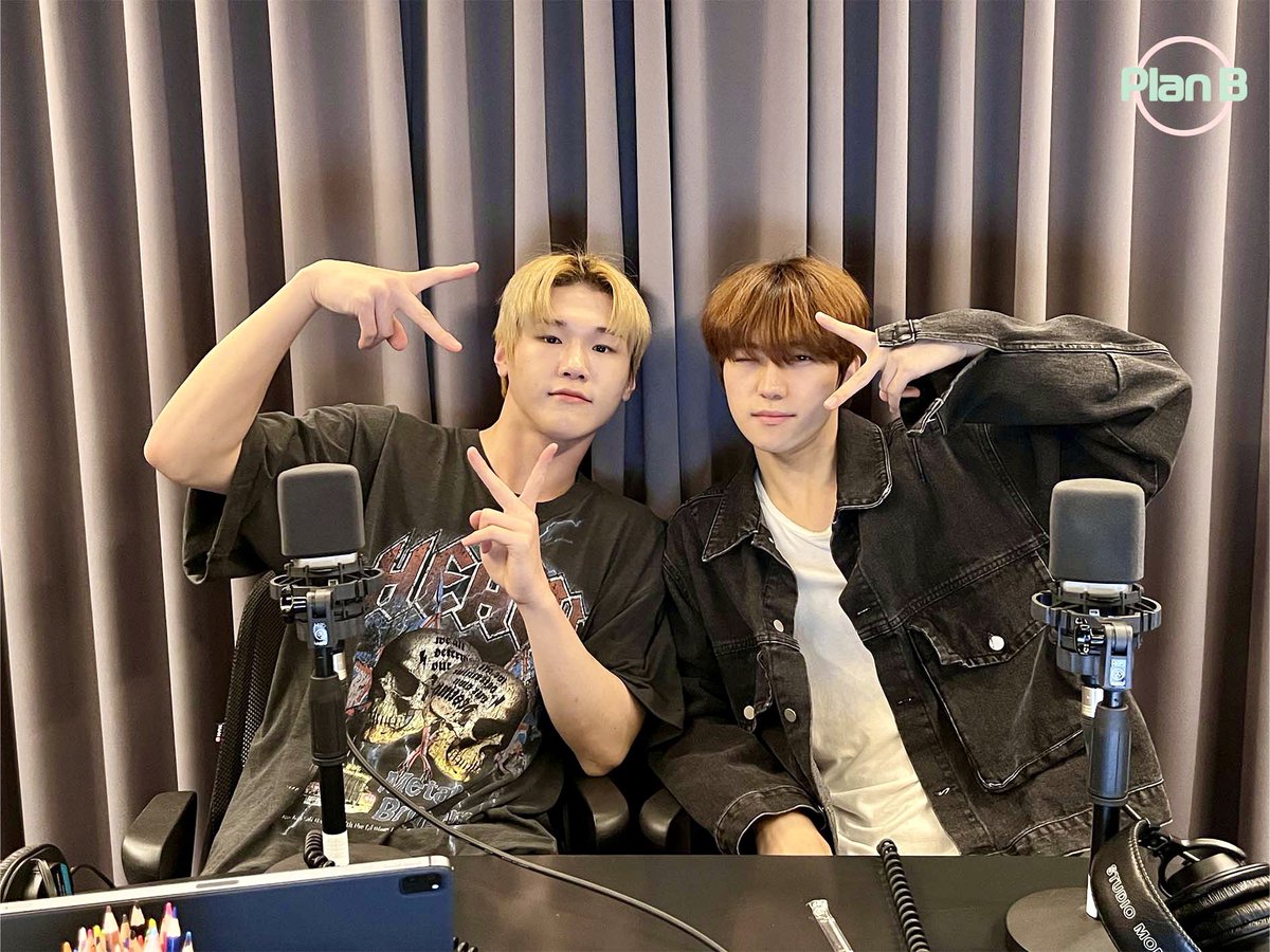 #저스트비 의 #플랜비 
[NEW 에피소드 공개✨]

오늘은 무슨날? 짱스트비가 칭찬 도장 찍어주는 날!😎 나날이 발전하는 배디(#배인) 쨈디(#JM)의 연기 실력이 궁금하다면 지금 바로 플랜비로 놀러와야 한다구요💜 #JUSTB 
👇클릭클릭👇

🎧 flomuz.io/s/u.AFn