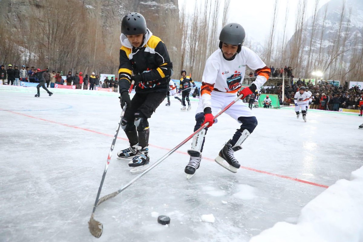 AxlamShiGri's tweet photo. High Commissioner of Canada Leslie Scanlon opens the Shyok Winter Festival in Khaplu, Ghanche Gilgit-Baltistan @CanHCPakistan @Scanlon_Leslie 
#winterfest #sevenday #IceHockey #shyokwinterfestival #khaplu #GilgitBaltistan https://t.co/At4N8QGV1G