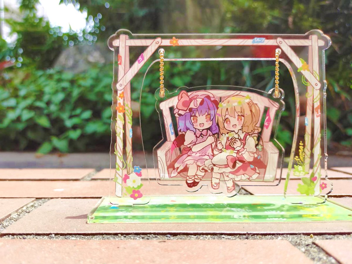 ここでひよこ缶が過去に作った最強にかわいいアクリルグッズ達を見てみましょう https://t.co/53tiH3ETRX 