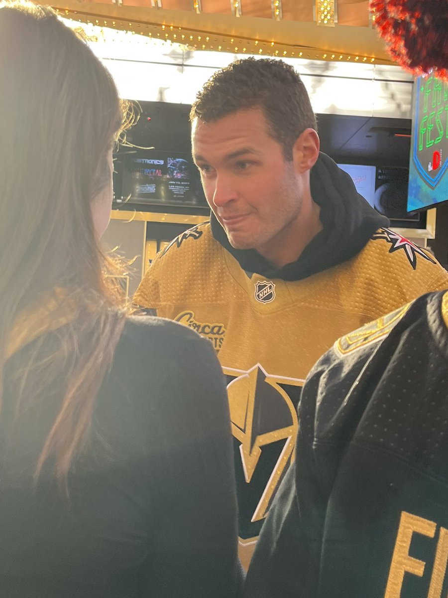 MillionDollarBill tweet media