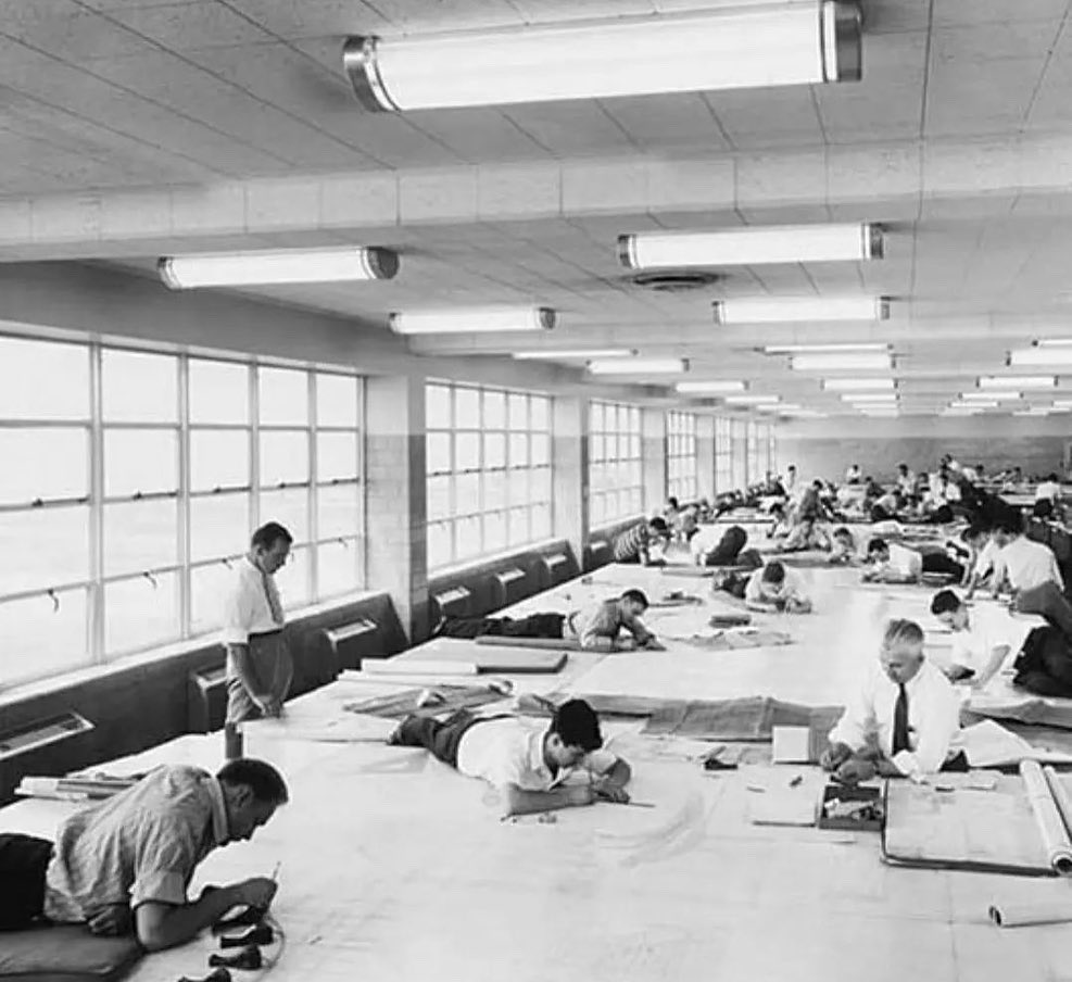 history-in-pictures-on-twitter-office-life-before-the-invention-of