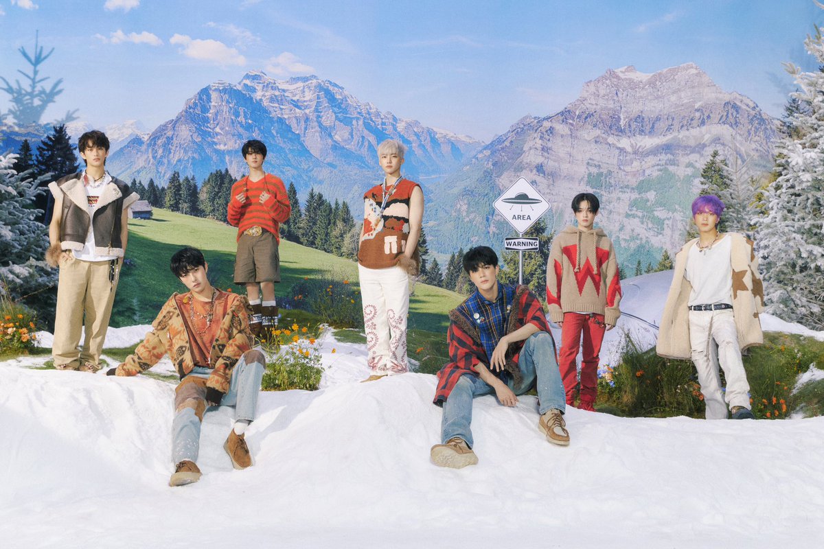 SMTOWN UPDATES tweet media