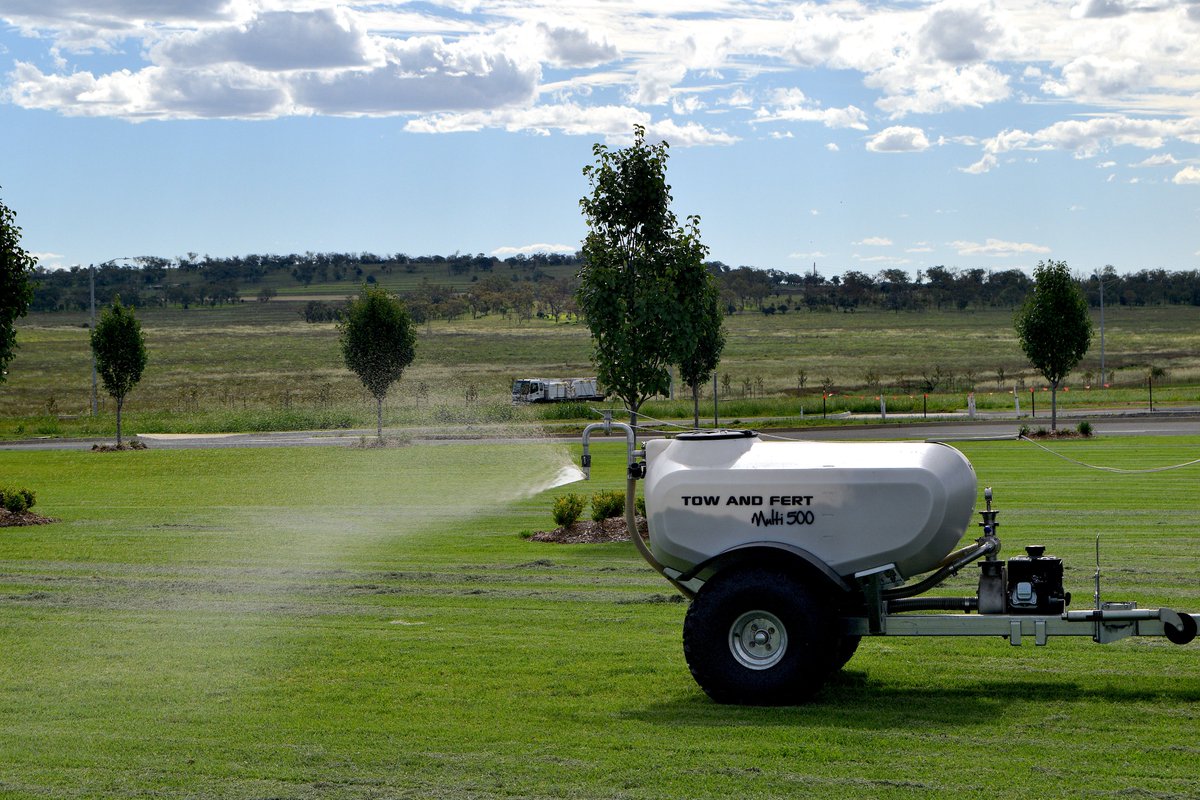 entrabyfertec's tweet photo. We are back and ready for a busy year ahead! 

Incorporate #entramicronisedgypsum into your farming program this year. 

Get in touch with #fertec on (+61 7) 4630 4114 or sales@fertec.com.au

Don’t forget to like and follow to stay up to date with Entra! 

#entrabyfertec #entra https://t.co/10IddGxTTd