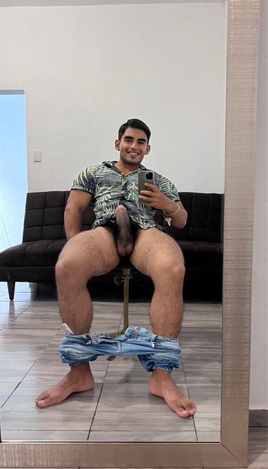 ? @romariolopezcx ???

MUST FOLLOW?? https://t.co/lLlZuTsE82