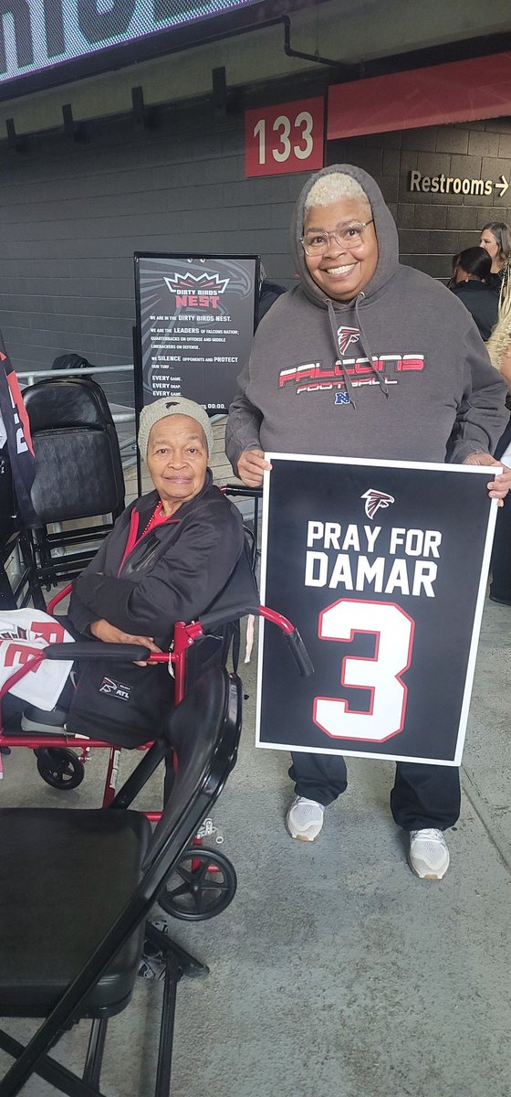 Atlantafalconsfan24 tweet media