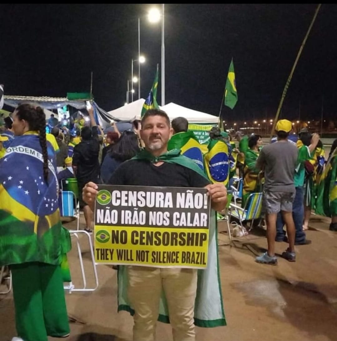 deborasilvapp's tweet photo. @felipeneto Direto do faroeste Paulista..  Presidente Prudente https://t.co/veHkWF8vWA
