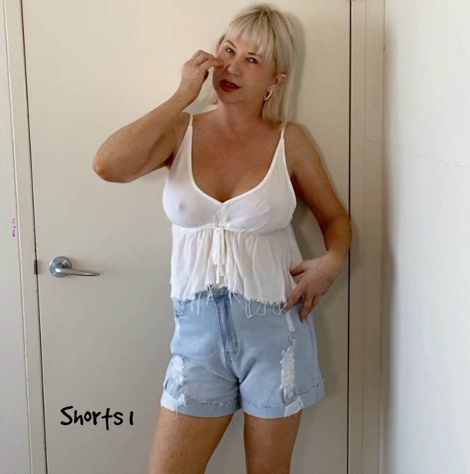 I tried 4 pairs of shorts before I found the ones I like the best.  See what you think! https://t.co/xxWdlaZ5VC #shorts<a href="/tag/shorts"class="tags"><span>#shorts</span></a>
