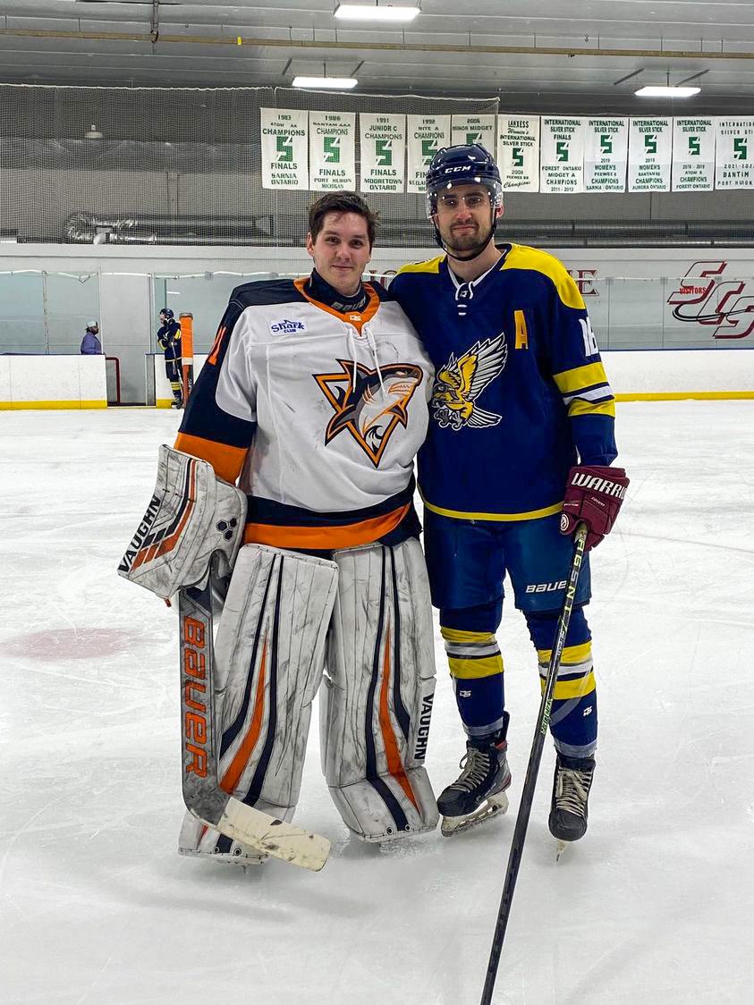 CMUHOCKEYDIII's tweet photo. Former Chippewas @schwankemichael and @justinmccomas91 representing in the MIHL 👏 

#FormerChips | #FireUpChips🔥⬆️ https://t.co/z6GSSZMmK0