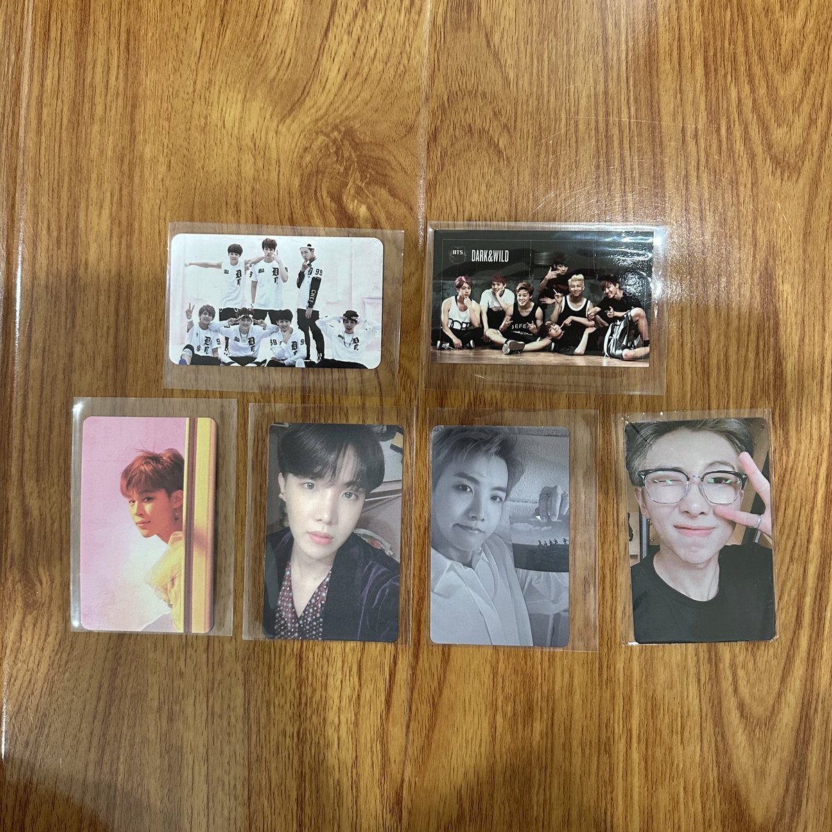 jeongphoria's tweet image. hello!! I’m trying to downsize my collection so if anyone is interested in purchasing, pls dm me 😊 prices are negotiable!! #wts #wtsbts #btspcs #kpop #kpopsale