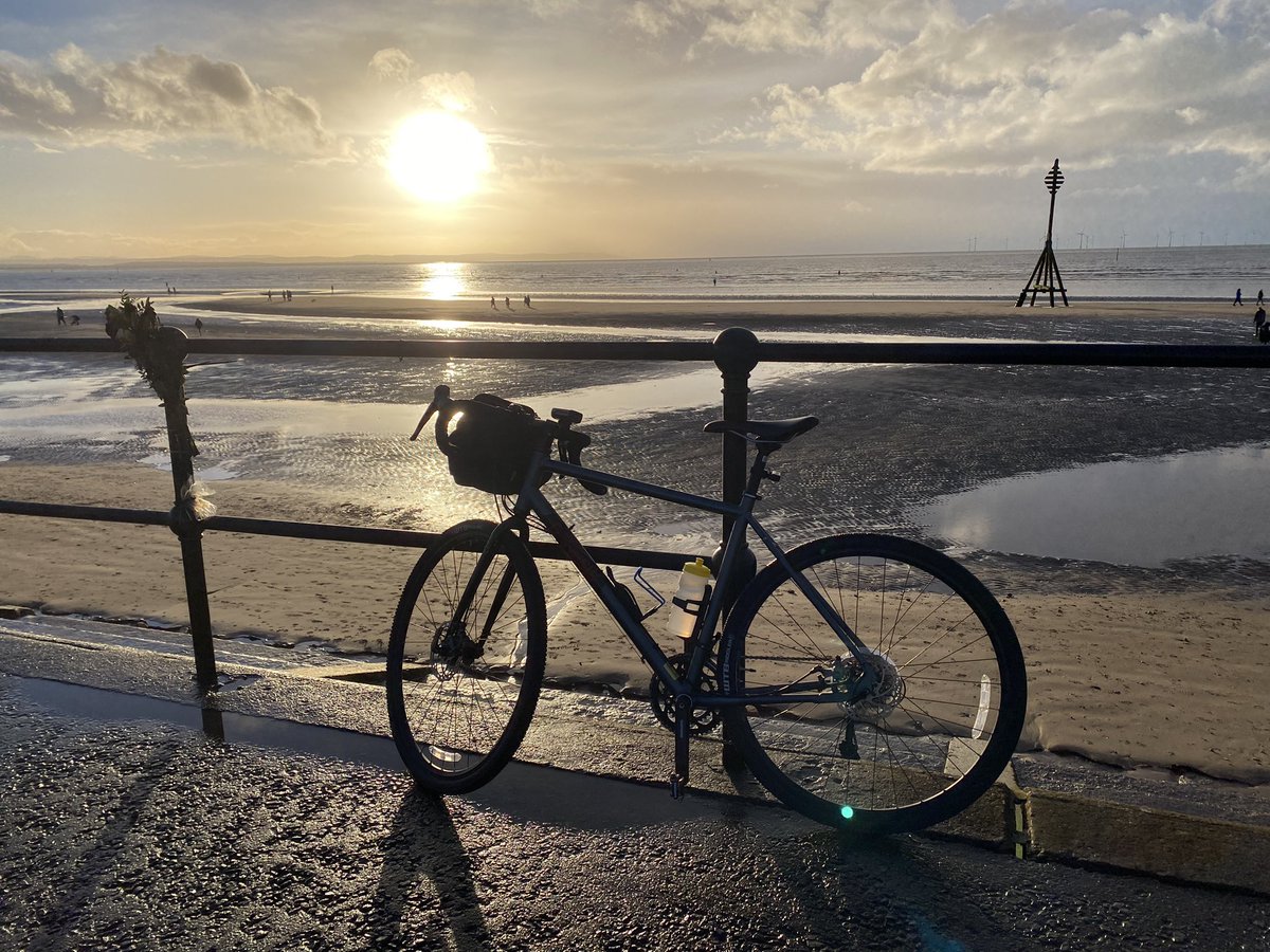 markbeelah's tweet photo. Bit chilli for a spin out to #anotherplace #cycling #genesis #crosby https://t.co/4a4GrW82wc