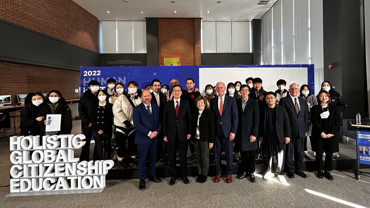 cgedu's tweet photo. CGE welcomes collaboration with 3 South Korean universities; Busan University of Foreign Studies, Hangdong Global University, and Myongji University. Recent campus visits created interest in upcoming joint projects. #internationalstudies #cgesouthkorea #mutualbenefit https://t.co/FX9lF6e7fT
