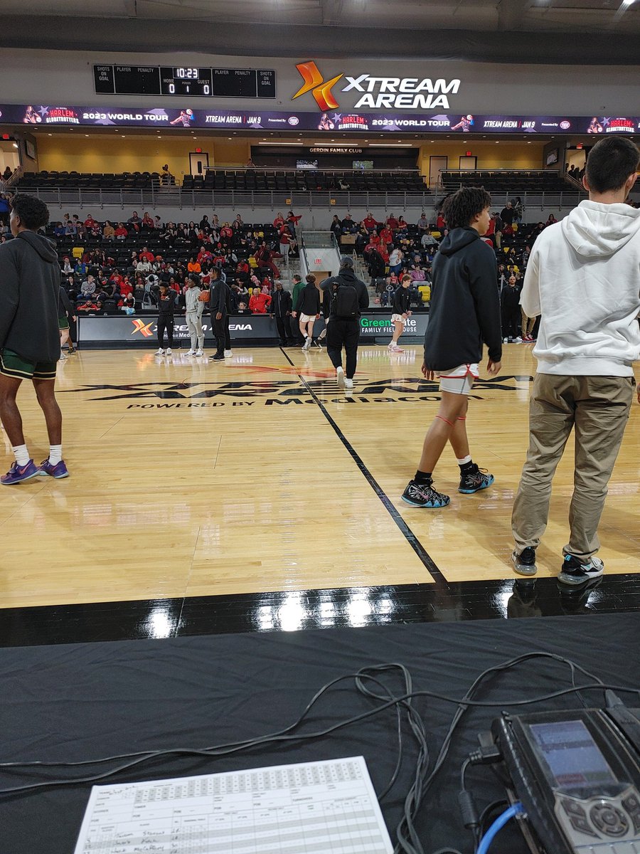Rayhawkeye1's tweet photo. City vs West on @KCJJ https://t.co/ZebJj8ji7a