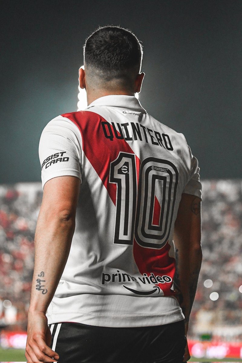 Golesque's tweet photo. ¿En cuál equipo te gustaría verlo?

🔁 Flamengo

❤️ Junior https://t.co/YrfzzUKPoY