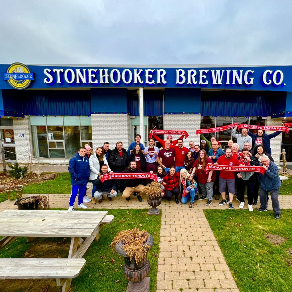 SuedkurveTO's tweet photo. What a day at #StonehookerBrewingCo for our #WinterpauseSocial ⛄️🍻 No better group to spend an afternoon with in the @StonehookerBeer #Bierhalle 🍺
#SKTonTour #Stonehooker #MiaSanMia #FCBayern https://t.co/GQB73M2n1g