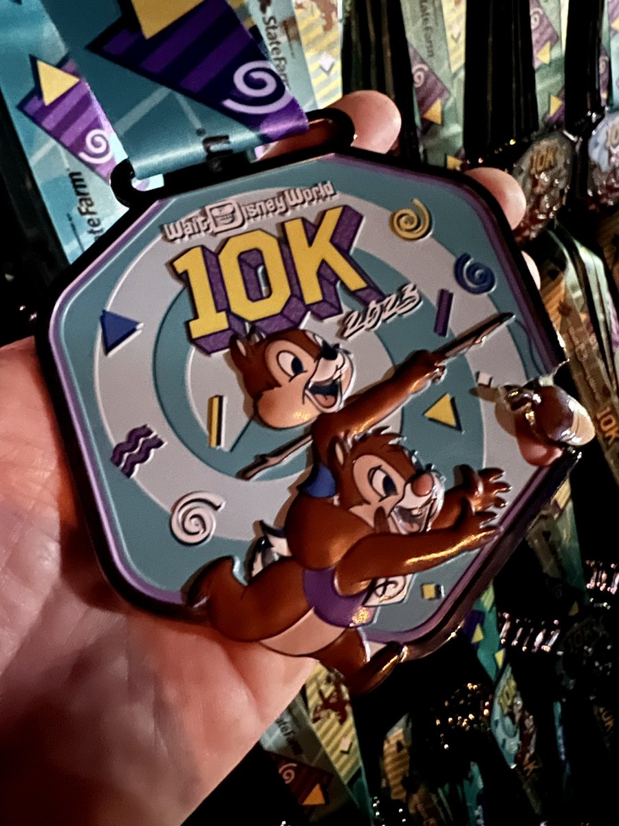 DaveInOrlando's tweet image. Congrats to everyone who ran around the Rat Cage this weekend!  

It was an honor to reward runners with medals for the 5k and 10k &amp;amp; keeping you hydrated with the BEST powder Powerade for the full marathon! 

CONGRATS!!!

@runDisney @trackshack 

#WDWMarathon 
#WDW10k 
#WDW5k