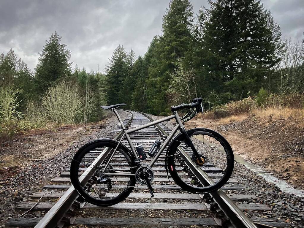 buckyrides1's tweet photo. There’s an all too well story here that one would have said yeah Bucky you should have known that. 
It starts with a bit of rain, then a lot, then high winds then a quick dump of rain and some winds 
Mix on top, riding slightly above my zone, just enough… https://t.co/cymd0MBcuP https://t.co/VSXbGWmisV