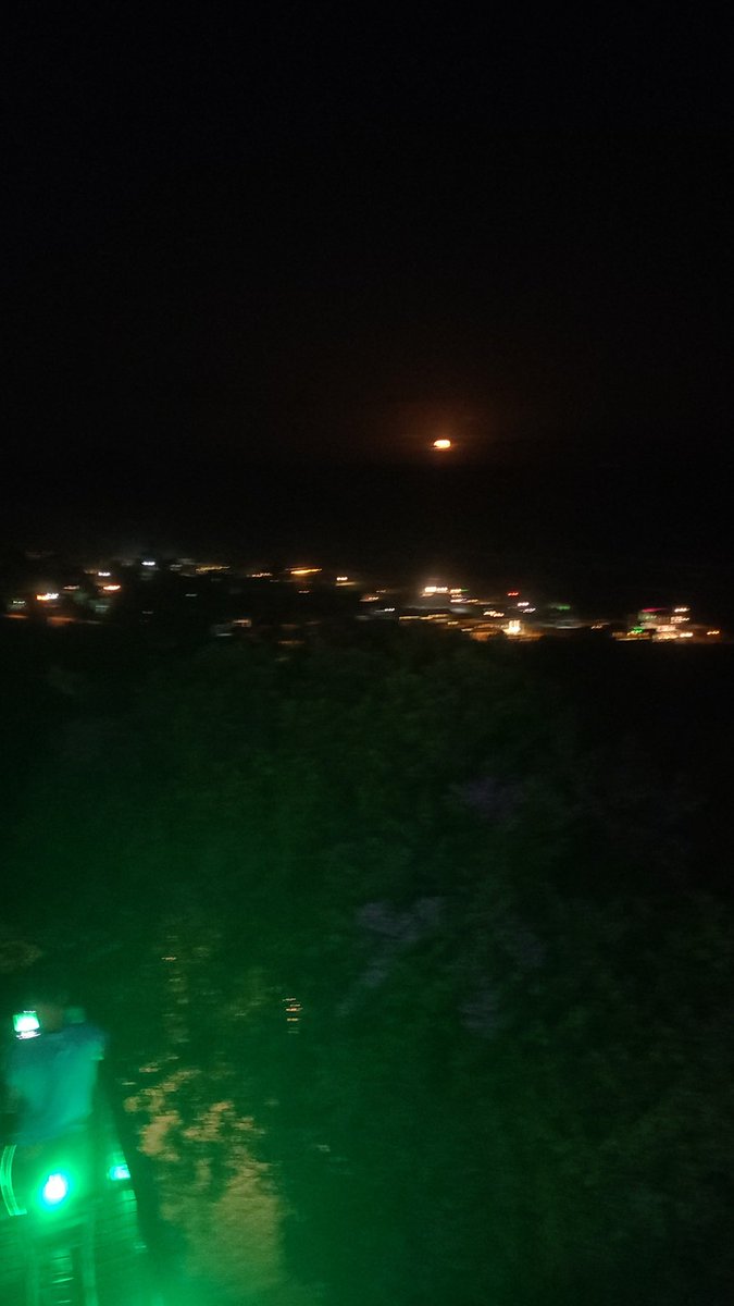 albergueexplore's tweet photo. A lua nasceu https://t.co/G8WuoAP2gF