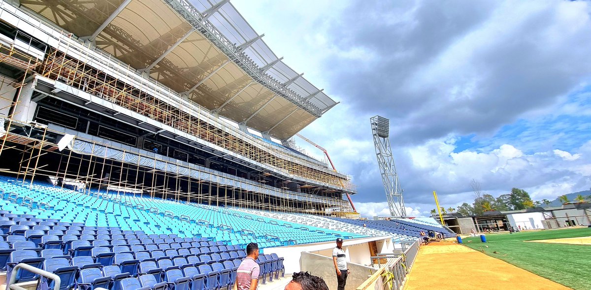 MervinMaldonad0's tweet photo. ¡Está quedando hermoso!😍

El estadio de Béisbol⚾️ Chávez de la Rinconada,Ccs, en sus fases de acabado; El más grande,moderno y bonito de toda Latinoamérica, construido por el Presidente @NicolasMaduro 👨🏻donde se jugará la Serie del Caribe 2023

Hoy domingo seguimos trabajando ✌️ https://t.co/rKJNYv2J5w