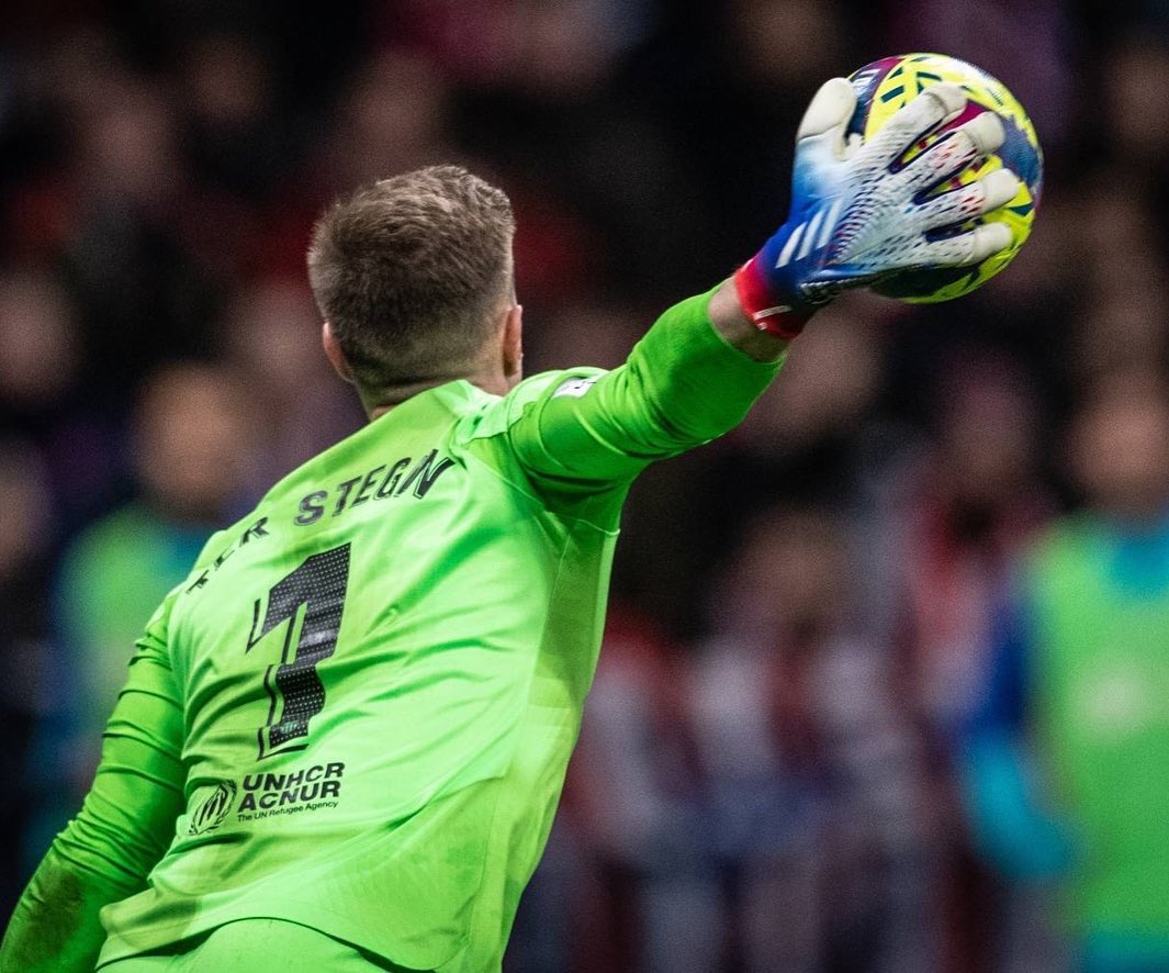 mterstegen1's tweet photo. Big result where we showed character!
@FCBarcelona 🔵🔴 https://t.co/Y6pDA9i3gv