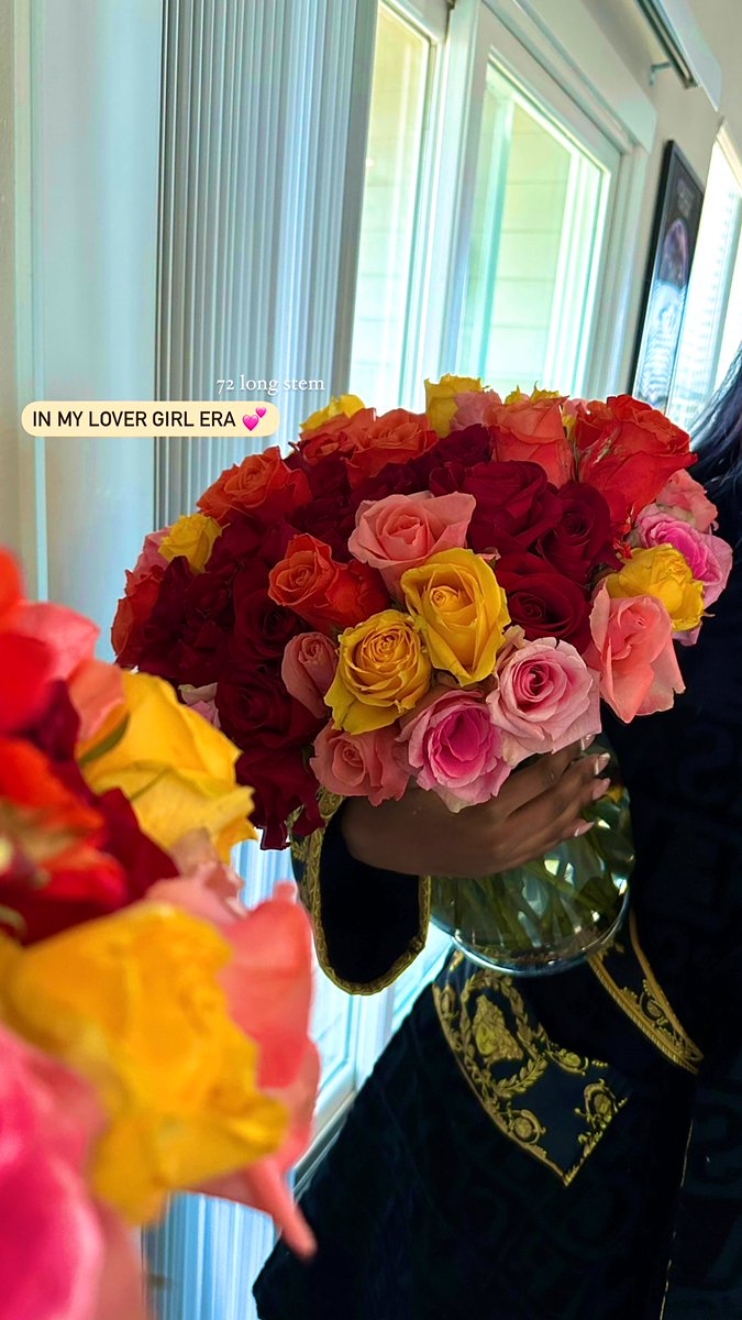 Ms_Judyyy's tweet photo. first bouquet of 2023. thank you love π #6dozen https://t.co/kHyxnI4l1C