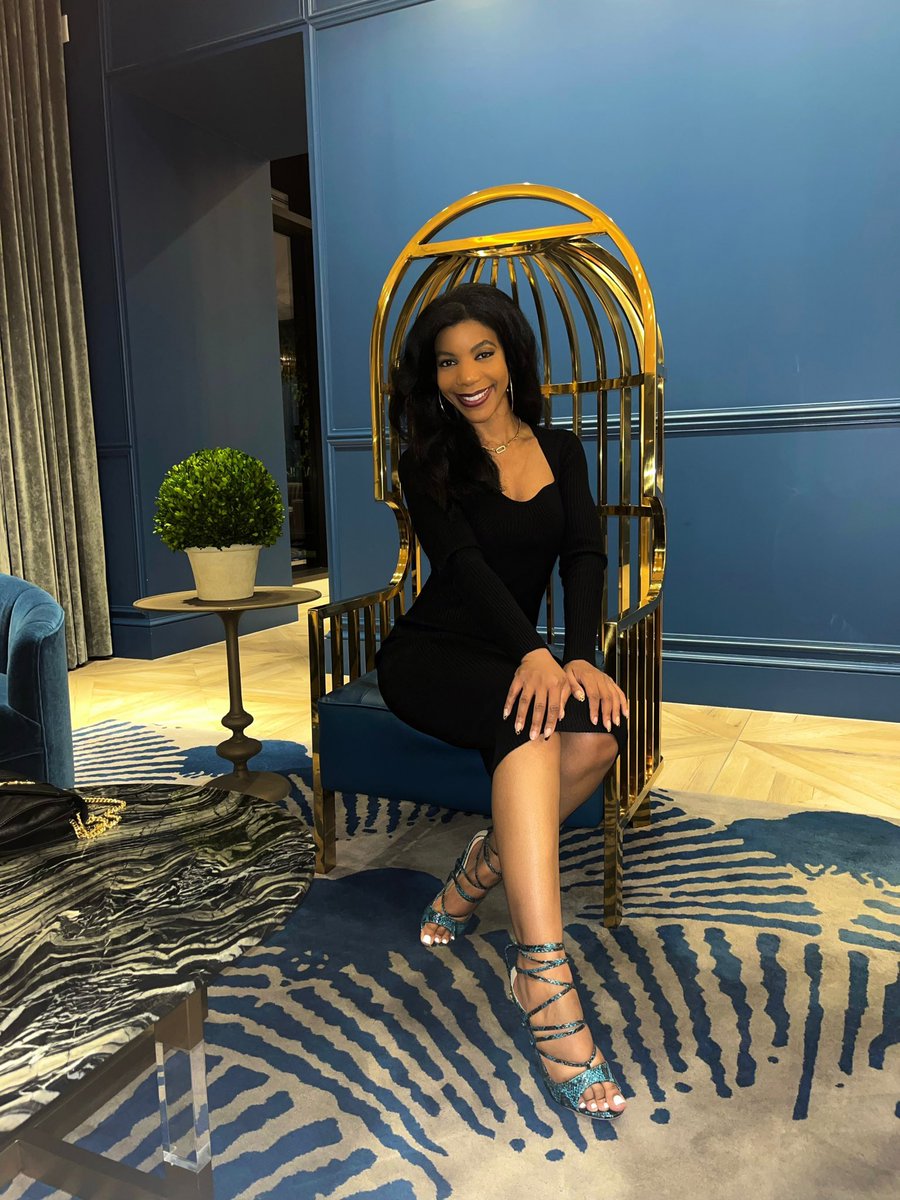 kasiperkinsdc's tweet photo. These shoes are so pretty! They add a little razzle dazzle to any outfit 🖤 https://t.co/S4ykSr01LF.                         #ShoeDazzlePartner
#ShoedazzleSquad #Ad #dcnights #dcinfluencer 
Search: 
BEANEE STRAPPY SANDAL https://t.co/f4VZqR5Dxm