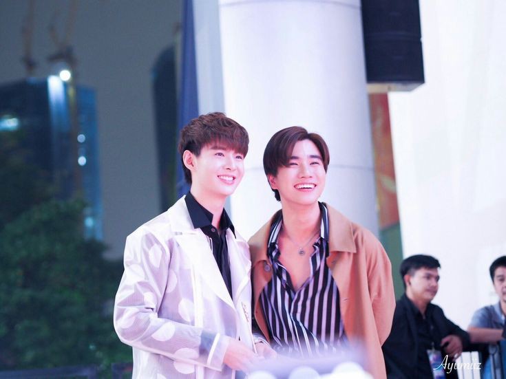 ขอให้วันนี้เป็นวันที่ดีและสดใสเหมือนรอยยิ้มของหนูทั้งสองคนนะลูก มาม๊ารัก <a href="/perthppe/">PERTHPPE</a> <a href="/Saint_sup/">Saintsup 🎬</a> มากๆนะลูก🥰 ดวงใจของมาม๊า🖤❤

#PerthSaintSation
#TRIGON