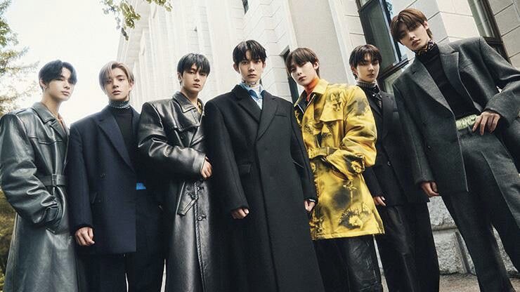 ENHYPENBrasil_'s tweet photo. 🔊| 08.01.23 • ENHYPEN comparecerá ao desfile da Prada na Fashion Week de Milão no dia 15 de Janeiro. 

Essa é a primeira vez que um boy group completo de K-Pop comparece juntos a um desfile de uma semana de moda no exterior.

@ENHYPEN_members @ENHYPEN #ENHYPEN #엔하이픈 https://t.co/z4jGhB4cCc