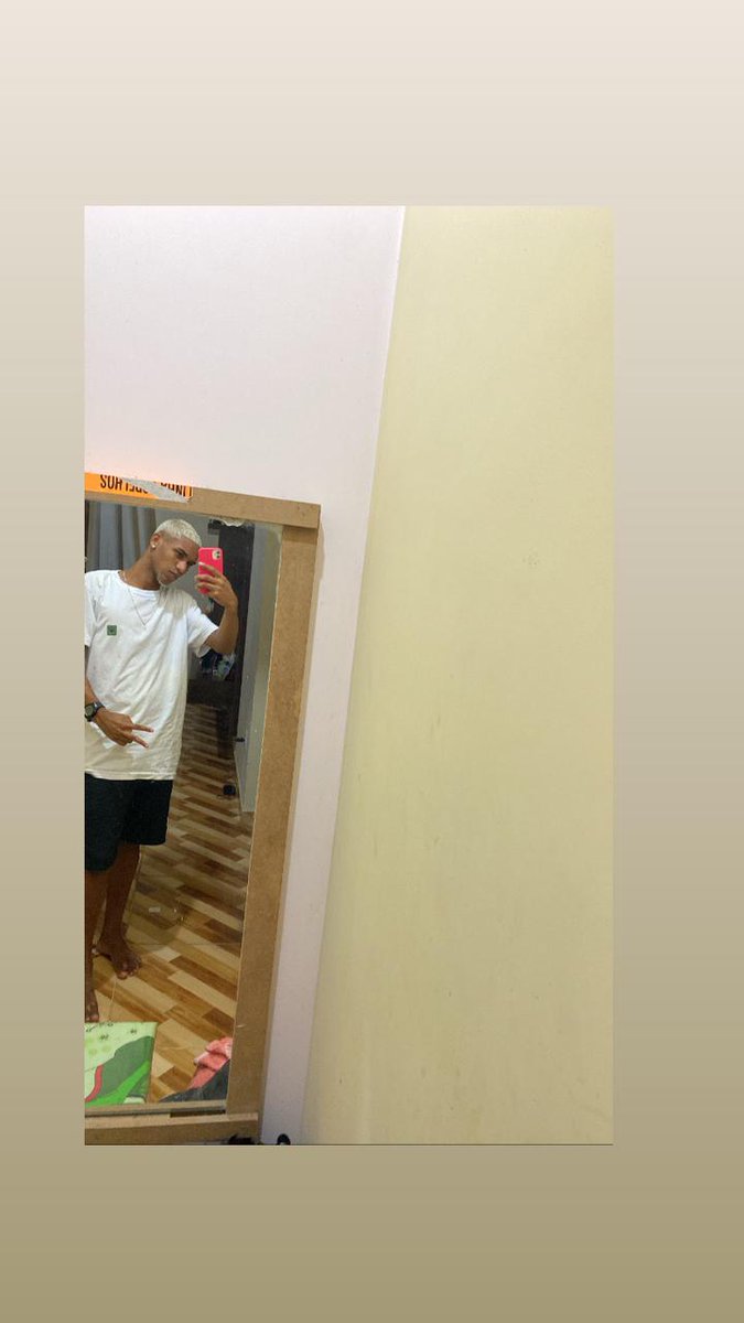caiozinDias's tweet photo. Quem tem luz própria jamais ficará na escuridão.👻🔥 https://t.co/SBVSCq1MQ8