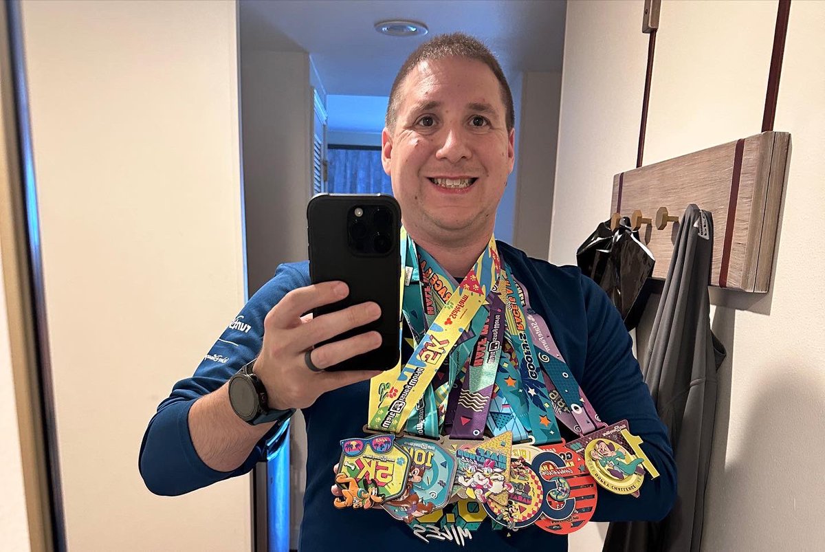 I came, I saw, I kicked it’s ass. 4 days, 4 races 6 medals and 48.6 miles. Mission accomplished! #runDisney #dopeychallenge #dopey2023 #runnersofinstagram #runner #garmin #beatyesterday #leagueofgarmin