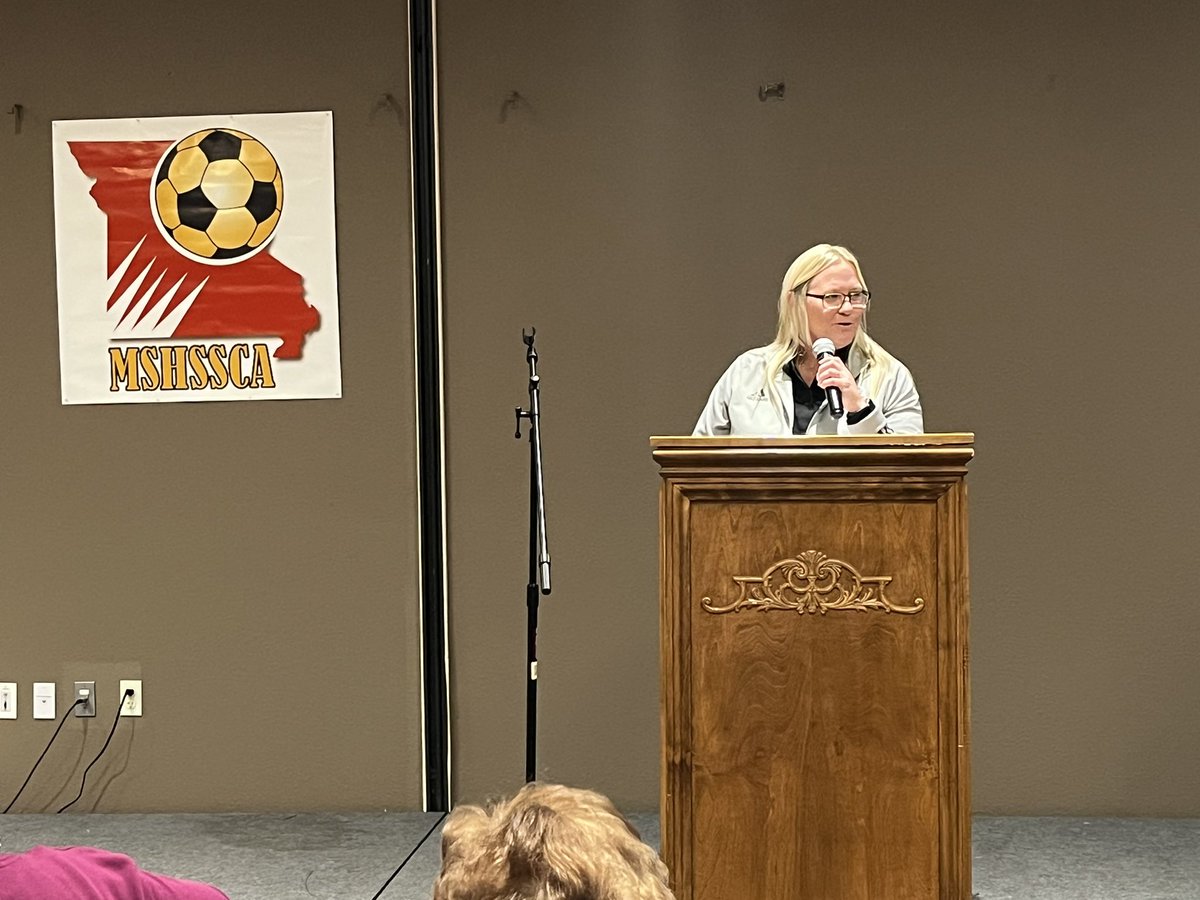 MOSoccerCoach's tweet photo. Finally, a big thanks to @UnitedCoaches High School Programs Director Lee Jarrell as our guest speaker! https://t.co/BU96fD9zxd