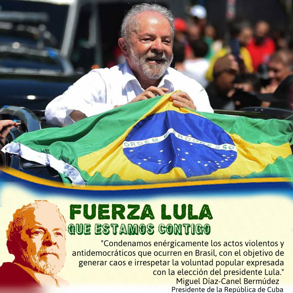 OmarValinoCedre's tweet photo. A 2 años d' asalto al Capitolio en Washington, el fascismo corriente repite el intento en Brasilia. 
@Kicillofok tiene razón: "el mismo espectáculo: una derecha violenta q ataca la democracia y los derechos" y es "enemiga de la voluntad popular, absolutamente intoxicada de odio". https://t.co/RPWL7bWGwb