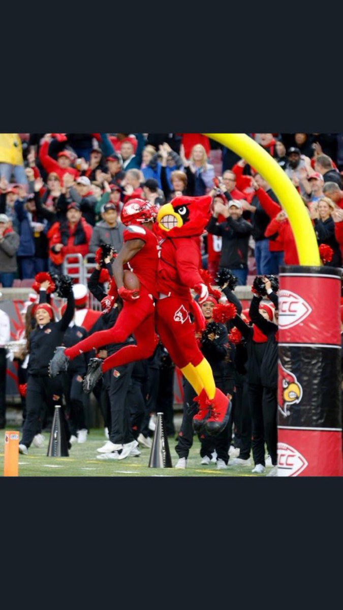 Bbleuel's tweet photo. @isaacguerendo Come fly with The Ville! https://t.co/bpOX9yQCeG