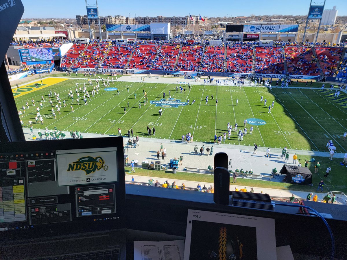 robhipp's tweet photo. Proud of our crew this season. Several not shown in these photos. It takes a village.
Tough loss today for @NDSUfootball, but proud of our young men this season. Hold your heads high! #Gtit #Determination #Bison https://t.co/aIhXaDTMOV