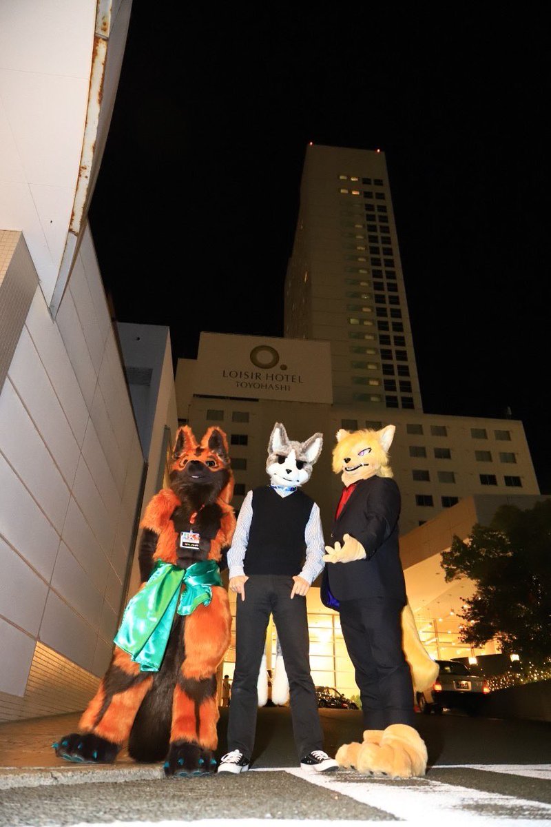 Rflayla_Info's tweet photo. 【告知その②】
実は今回のロックフェス、当初別のセットリストでお届けする予定でしたが演出の都合上お蔵入りした曲があるのです…！

そこで！当初の演出を再現すべくR'f-layla主催でライブイベントを開催したいと思います！

場所はJMoFと同じ豊橋市内！
5/13(土)を予定してますのでお楽しみに！！ https://t.co/nKuM4tRc3a